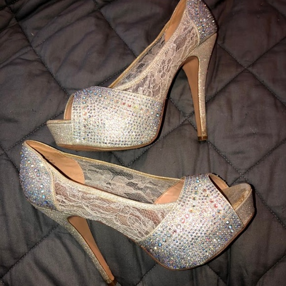 De Blossom Collection Heels (5 in.) - Picture 7 of 8